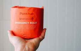 Fique em casa com Pornhub e Spartanas