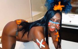 Bella Índia, a princesinha do porno